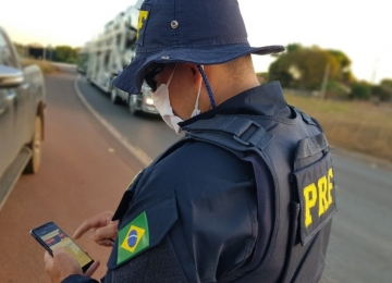 PRF apreende mais de 1 tonelada de entorpecentes e autua quase 2 mil infrações em Goiás durante feriado prolongado