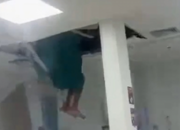 Paciente cai do teto de hospital após tentar fugir por tubulação no RJ