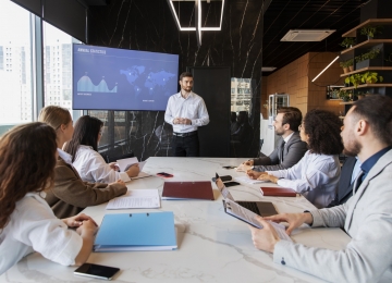 Após teste no Brasil, empresas decidem manter semana de 4 dias de trabalho