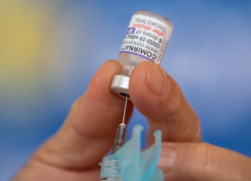 Pessoas com comorbidades já podem tomar vacina bivalente contra a Covid-19 em Rio Verde