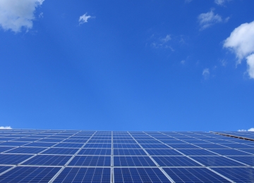 Brasil atinge marca histórica de 10 GW em geração de energia solar e entra para o Top 15 global