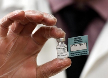 Órgão dos EUA confirma 6 reações alérgicas graves causadas após vacina da Pfizer