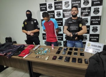 Polícia prende autor de tráfico e apreende vários objetos no bairro Martins