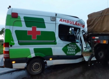 Acidente com ambulância de Rio Verde leva enfermeira à óbito