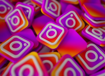 Instagram testa nova tela inicial com reels em destaque e visual parecido com o TikTok