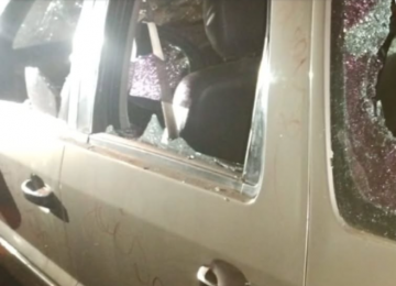 PM prende mulher após denúncia de dano em residência e veículo no Setor Pauzanes