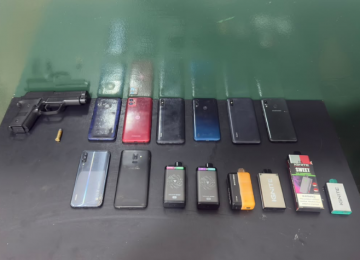 Polícia apreende simulacro de pistola, munição, celulares e vapes em comércio no Bairro Popular, em Rio Verde