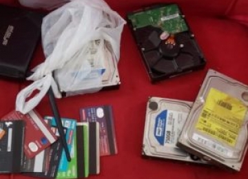 Polícia Civil faz apreensão de grupo em Paraúna que adquiria produtos pela internet de forma fraudulenta 