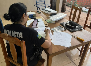 Polícia Civil prende 12 pessoas durante operação contra o tráfico em São Simão