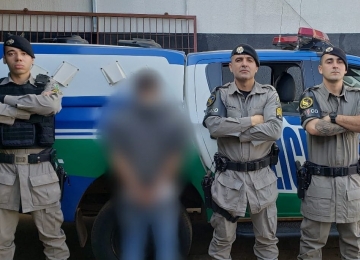 Polícia Militar prende foragido da justiça com mandado pelo crime de tráfico
