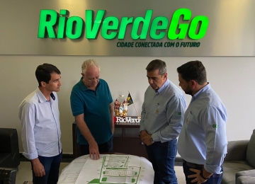 Prefeito anuncia implantação de nova empresa de fertilizantes em Rio Verde 