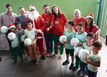 Prefeitura e OVG inicia entrega de brinquedos e leva alegria a mais de 25 mil crianças em Rio Verde