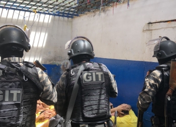 Presídio de Santa Helena tem motim de presos contido por equipe do GIT