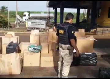 PRF apreende um caminhão que transportava produtos falsificados