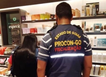Procon Goiás alerta consumidores para a Black Friday e publica planilhas de apoio