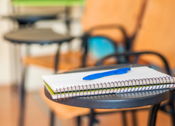 Procon identifica reajuste médio de 9% nas mensalidades escolares para 2026 em Rio Verde