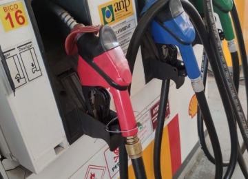 Gasolina sobe cerca de 5% nos primeiros quinze dias de julho em Goiás