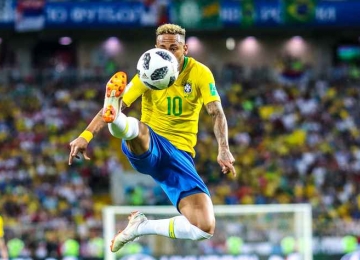 Repartições públicas em Rio Verde devem funcionar até às 12h nos dias de jogos da seleção brasileira 
