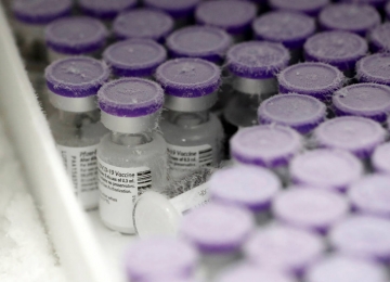 Ministério da Saúde pede orientação ao Planalto para impasse na compra de vacinas contra a Covid da Pfizer e Janssen
