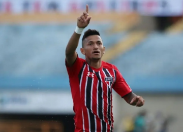 Rio Verde anuncia Rogério, o 