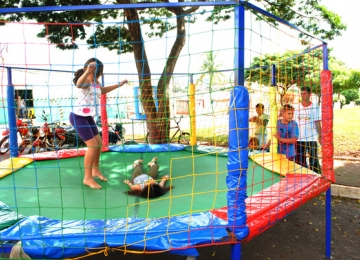 Rio Verde realiza Dia D de vacinação de crianças e adolescentes que festas em parques e praças