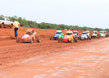Fim de semana de velocidade: Autódromo de Rio Verde recebe Kartcross e Fuscacross com entrada gratuita
