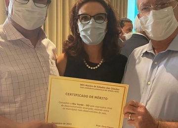 Rio Verde recebe premiação de professores paulistas por qualidade de gestão municipal