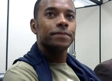 STF forma maioria para manter Robinho preso no Brasil