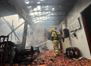 Rompimento de mangueira de gás resulta em incêndio em residência no bairro Primavera, em Rio Verde