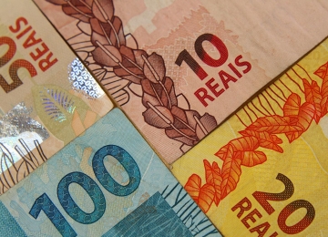 Governo oficializa novo valor do salário mínimo para 2021 em R$ 1.100