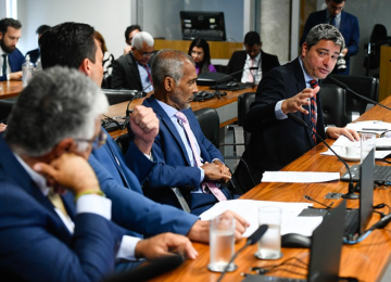 Comissão do Senado aprova restrições à propaganda de bets e proíbe divulgação por influenciadores
