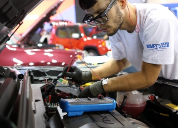 Senai oferece formação gratuita para consultores mecânicos e técnicos em Rio Verde