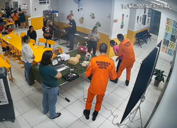 Servidora sofre engasgo e é socorrida por bombeiro que estava em escola para palestra de primeiros socorros em Acreúna
