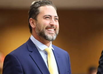 Projeto de Lucas do Vale vira lei e fortalece rede de apoio a pacientes com câncer em Goiás