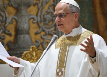 Novo Papa, velho amor pelas quadras: Leão XIV inicia seu pontificado com espírito missionário e paixão pelo tênis
