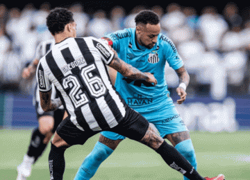 Expulso na derrota do Santos, Neymar critica arbitragem e admite erro: Esses 3 pontos, pode colocar na minha conta
