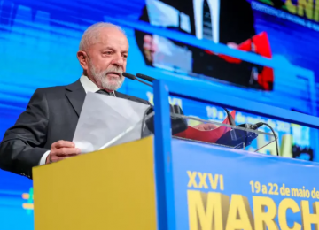 Lula é vaiado e Caiado aplaudido na abertura da Marcha dos Prefeitos em Brasília