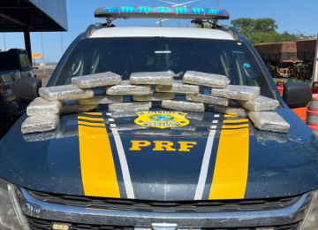 PRF apreende 10 kg de superdroga em ônibus na BR-060, em Rio Verde