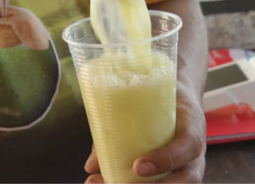 Comerciante de Jataí cria 'open bar' de caldo de cana para amenizar calor na cidade