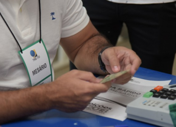 78 MIL HOMENS E MULHERES QUE CONTRIBUÍRAM COM A DEMOCRACIA BRASILEIRA