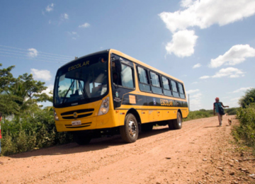 Alunos da zona rural de Montividiu estão sem transporte escolar há três semanas