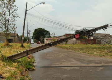 Previsão do tempo indica temporais para o final de semana em Goiás e preocupação com a rede elétrica aumenta 