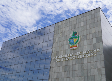 Deputados goianos receberão auxílio de R$ 11,5 mil reais