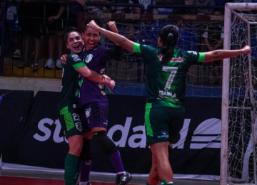 Resenhas bate DEC mais uma vez e garante classificação inédita para as quartas de finais da Copa do Brasil de Futsal