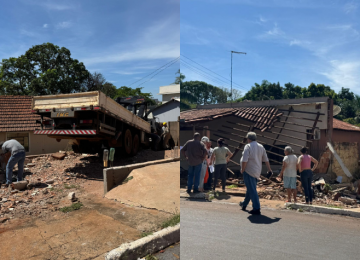 Caminhão desgovernado invade duas casas em Rio Verde; motorista teve ferimentos leves