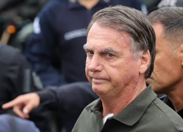 Com três votos, STF forma maioria e mantém a prisão preventiva de Bolsonaro