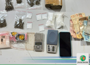 PM apreende drogas, dinheiro e motocicleta durante ação em Maurilândia