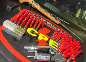 CPE prende suspeito por ameaça e apreende armas de fogo em Rio Verde