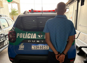 Abordagem de rotina termina com foragido preso no Residencial Nilson Veloso