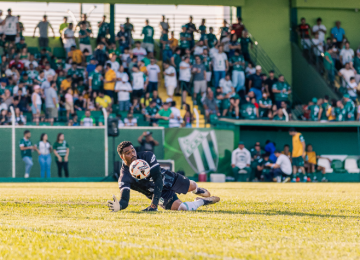 Elissom sofre lesão e não atua mais pelo Esporte Clube Rio Verde em 2025